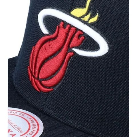 Czapka z daszkiem Mitchell & Ness NBA Miami Heat Top Spot Snapback Hwc Heat HHSS2976-MHEYYPPPBLCK OSFM